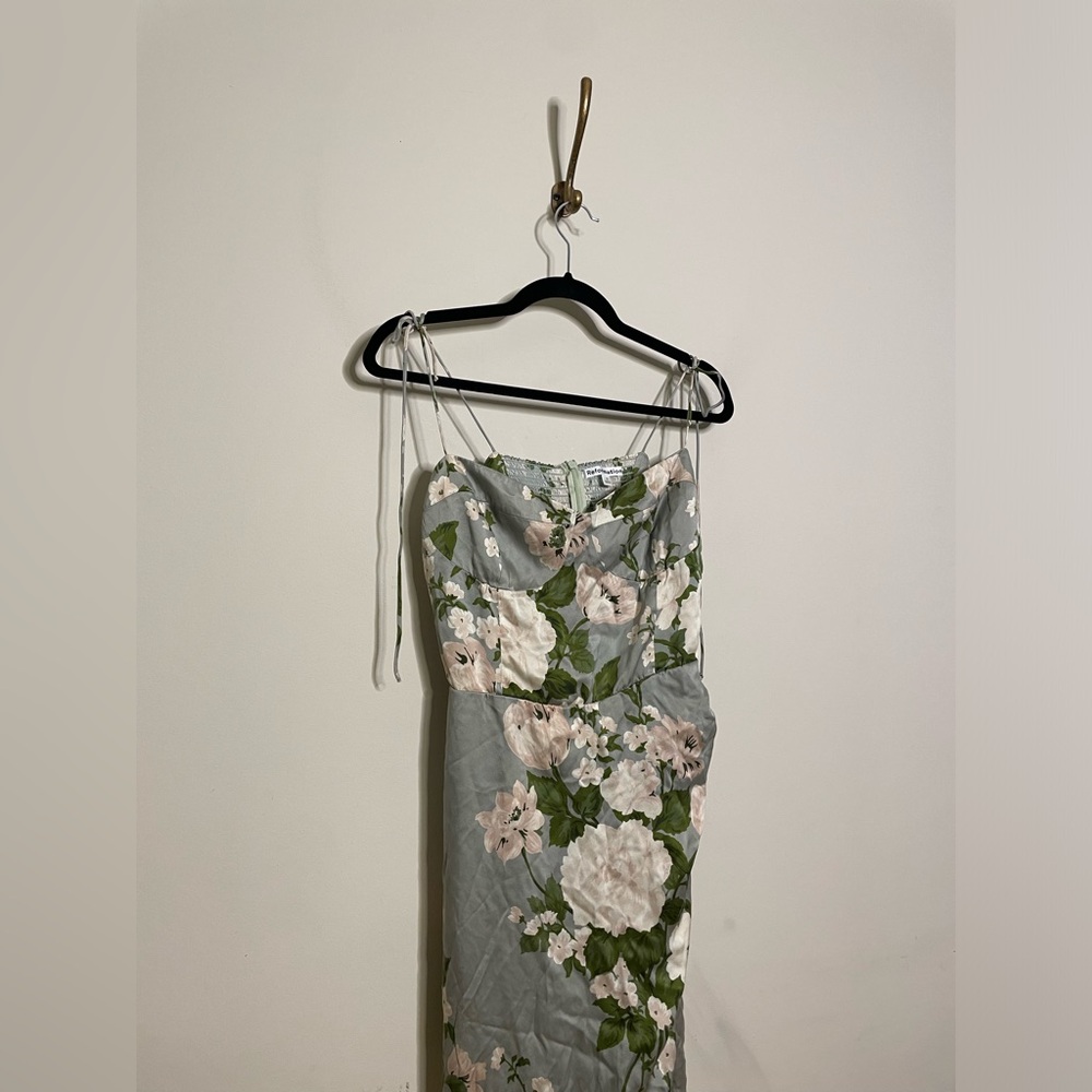 Reformation Marguerite Silk Dress in Tarragon - Picture 9 of 12